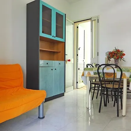 Bilocale Robinia 1 By Salento Affitti